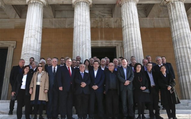 oikogeneiaki-fotografia-kubernisis-tsipra-syriza-anel